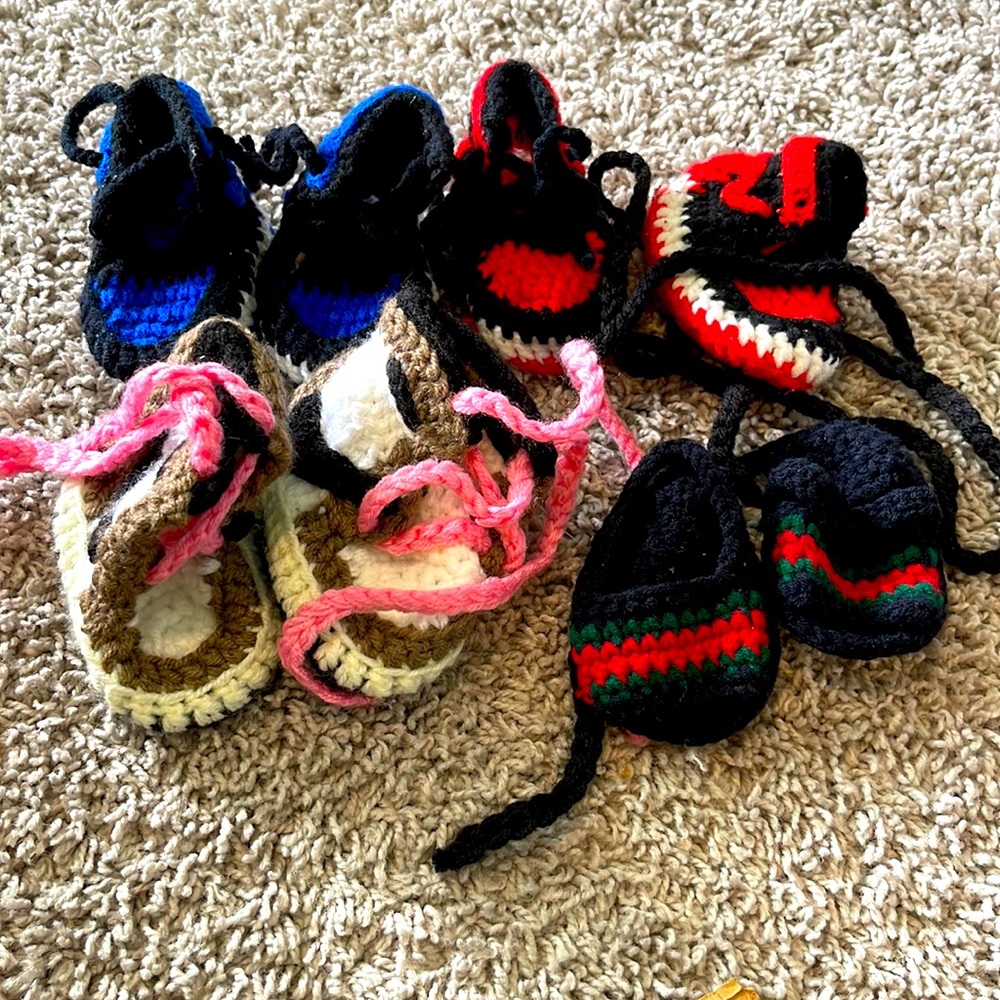 Newborn crochet footies